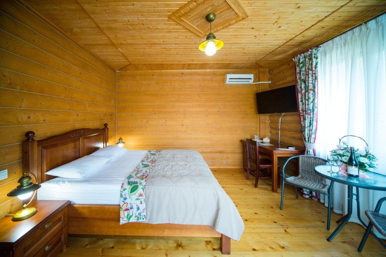 Hotel Комплекс Відпочинку Пампушка & Подушка Burlača Balka Exteriér fotografie