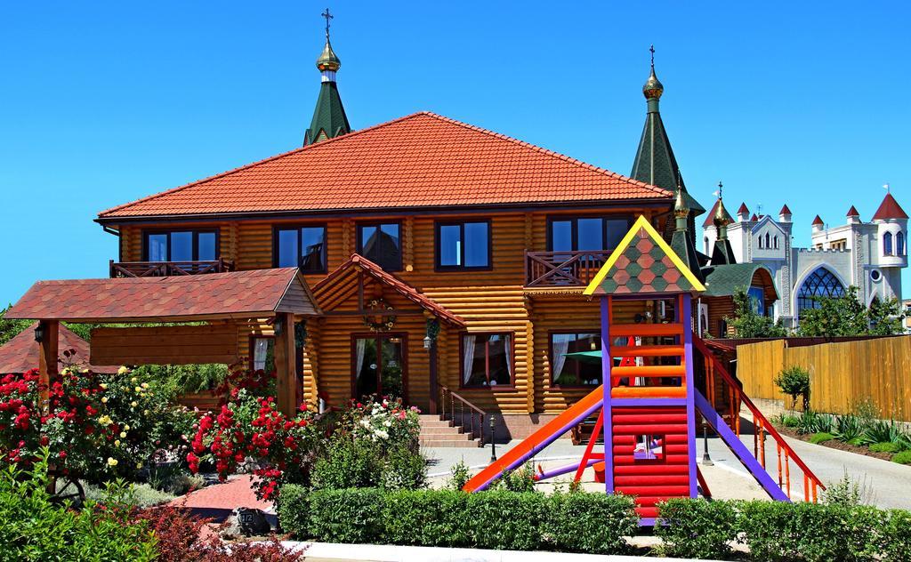 Hotel Комплекс Відпочинку Пампушка & Подушка Burlača Balka Exteriér fotografie
