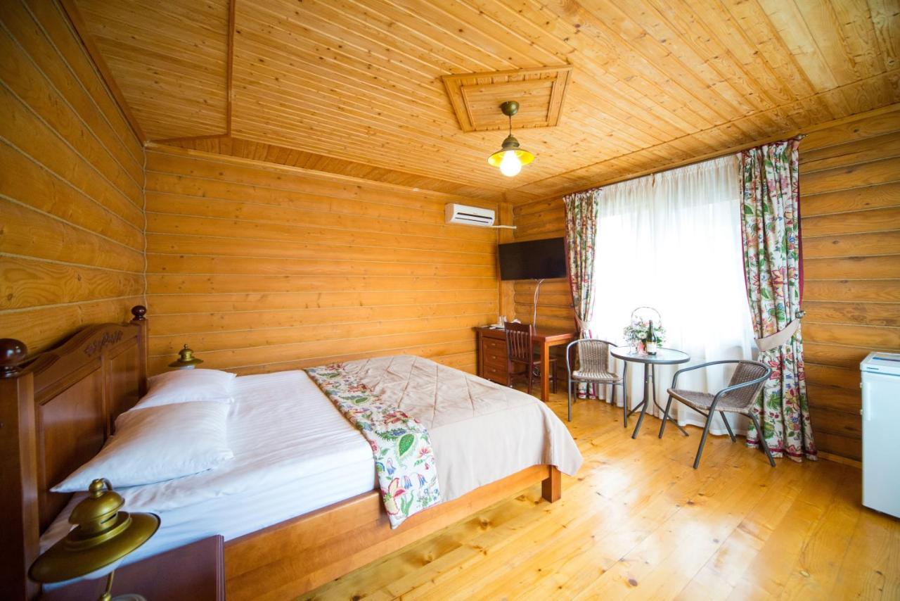 Hotel Комплекс Відпочинку Пампушка & Подушка Burlača Balka Exteriér fotografie