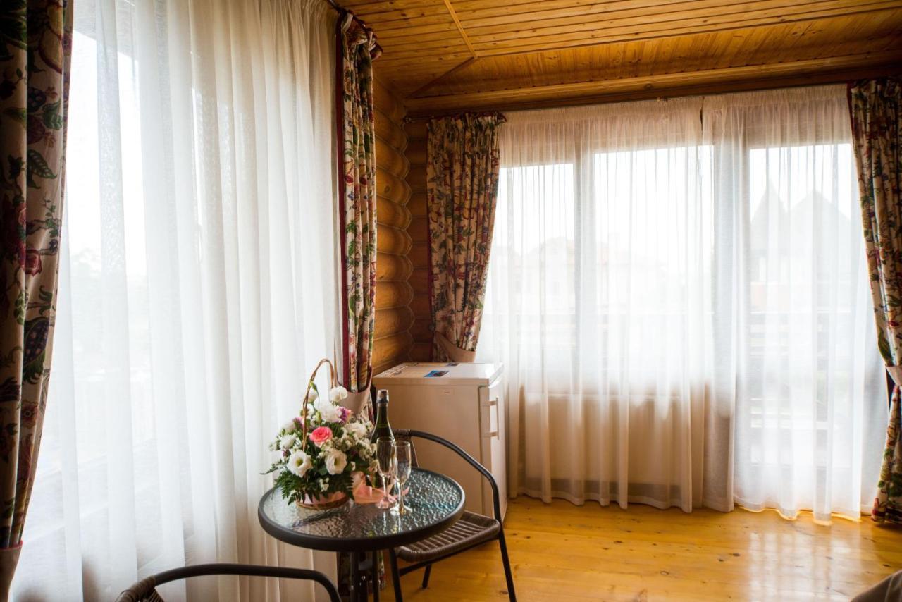 Hotel Комплекс Відпочинку Пампушка & Подушка Burlača Balka Exteriér fotografie