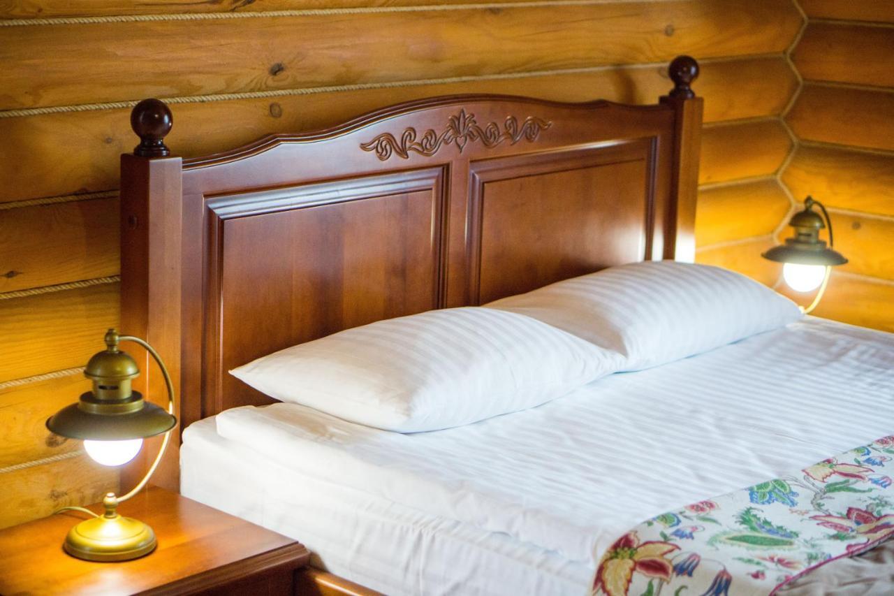 Hotel Комплекс Відпочинку Пампушка & Подушка Burlača Balka Exteriér fotografie