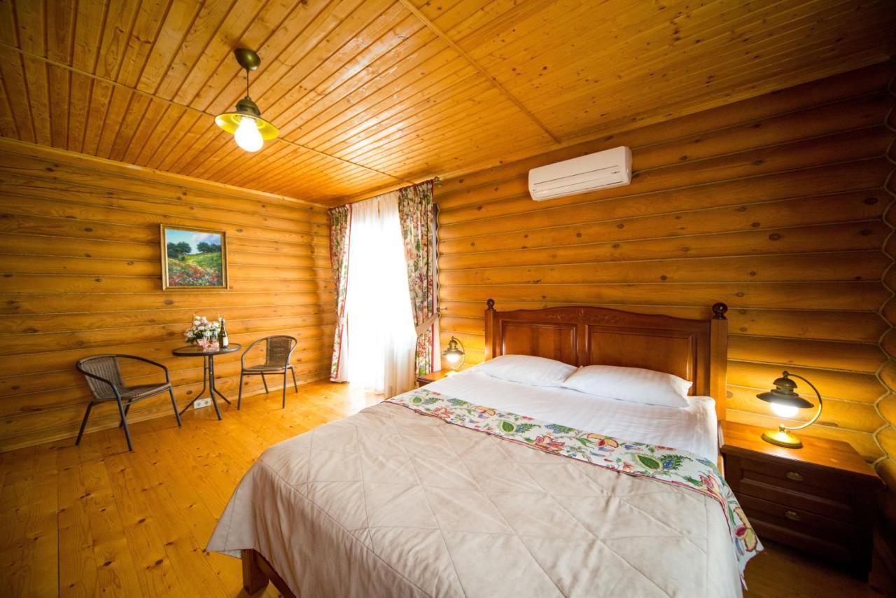 Hotel Комплекс Відпочинку Пампушка & Подушка Burlača Balka Exteriér fotografie