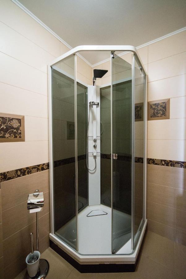 Hotel Комплекс Відпочинку Пампушка & Подушка Burlača Balka Exteriér fotografie