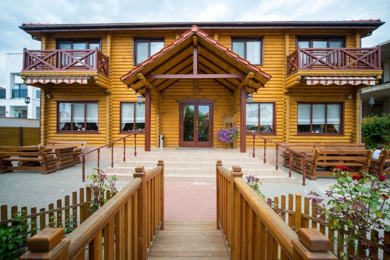 Hotel Комплекс Відпочинку Пампушка & Подушка Burlača Balka Exteriér fotografie